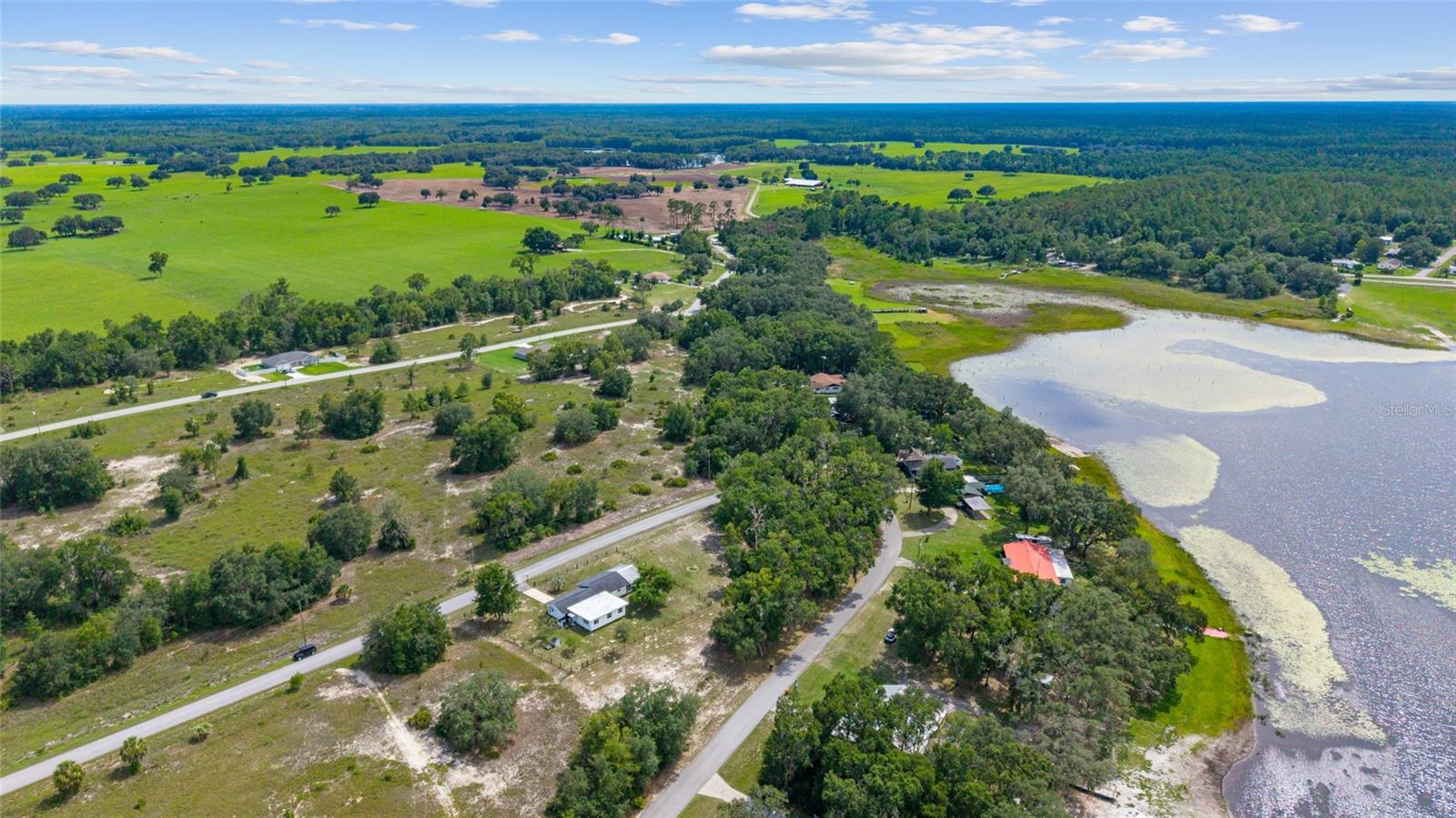 RAINBOW LAKES ESTATE - Residential