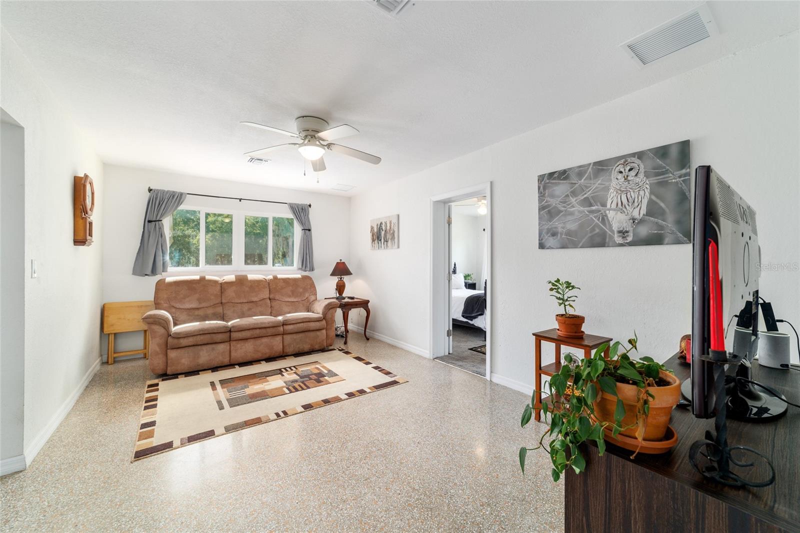 RAINBOW LAKES ESTATE - Residential