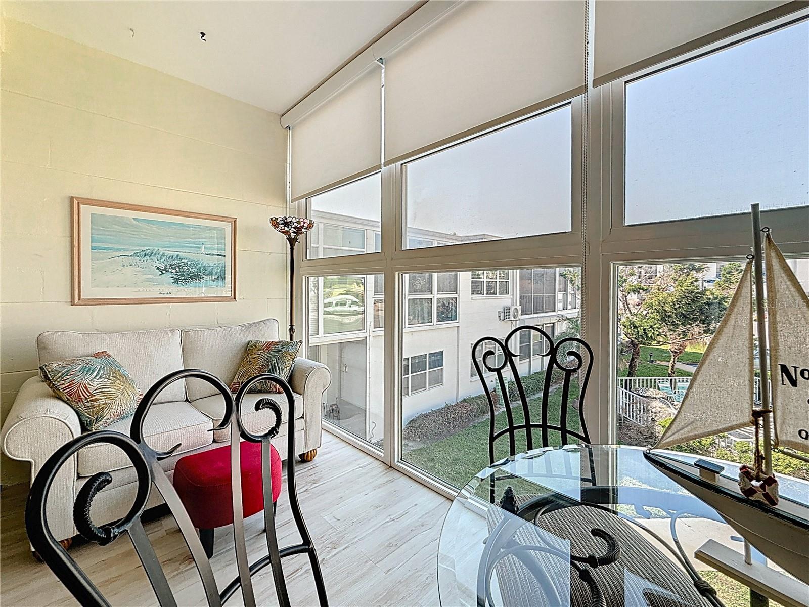 SUNSET PLAZA APTS CONDO - Residential