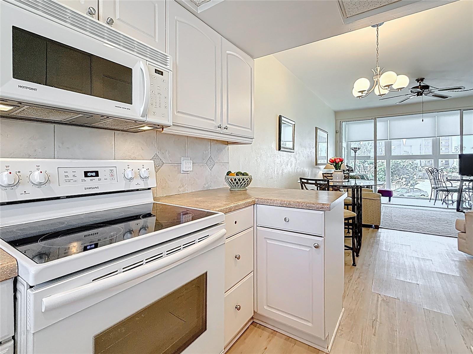 SUNSET PLAZA APTS CONDO - Residential