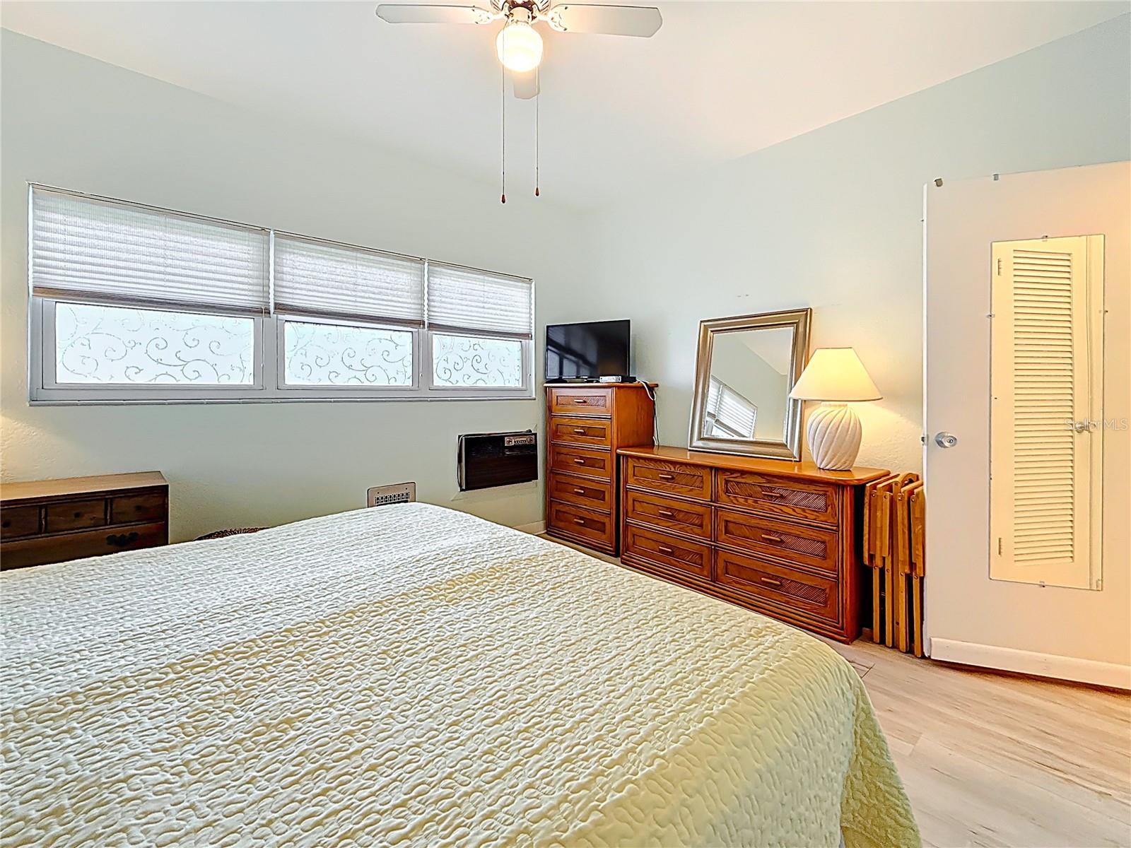 SUNSET PLAZA APTS CONDO - Residential