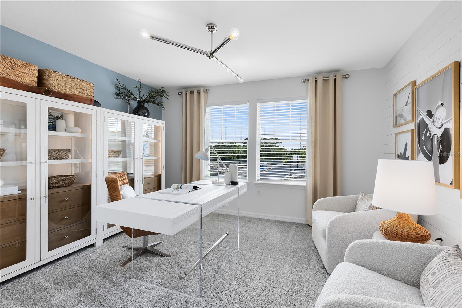 OVIEDO SQUARE - Residential