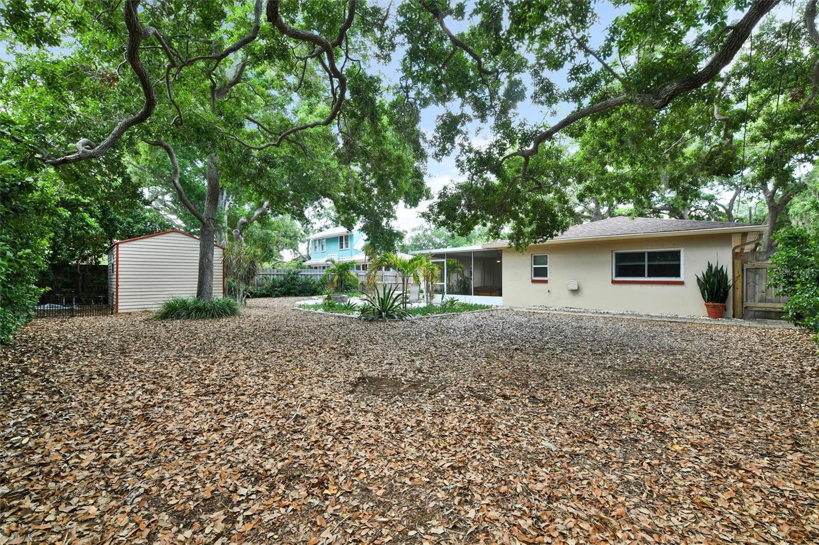 GROVE TERRACE - Residential