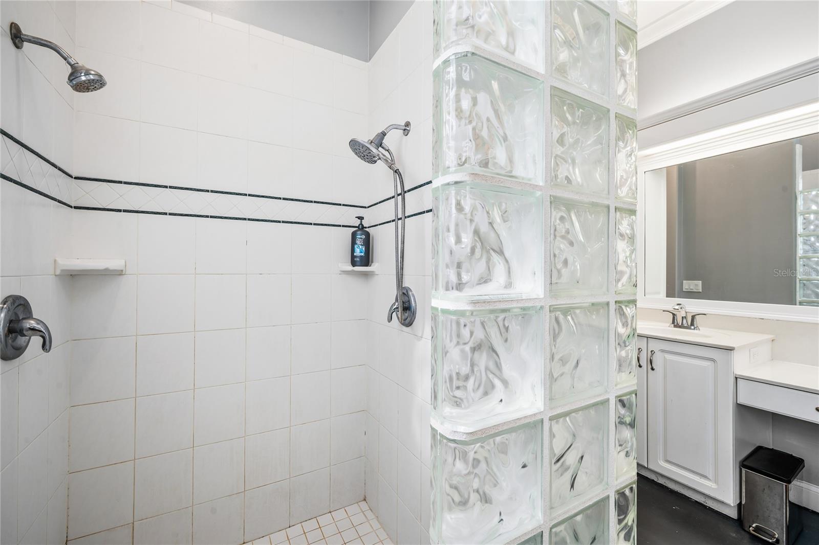 GLEN EAGLE UNIT 3 - Residential