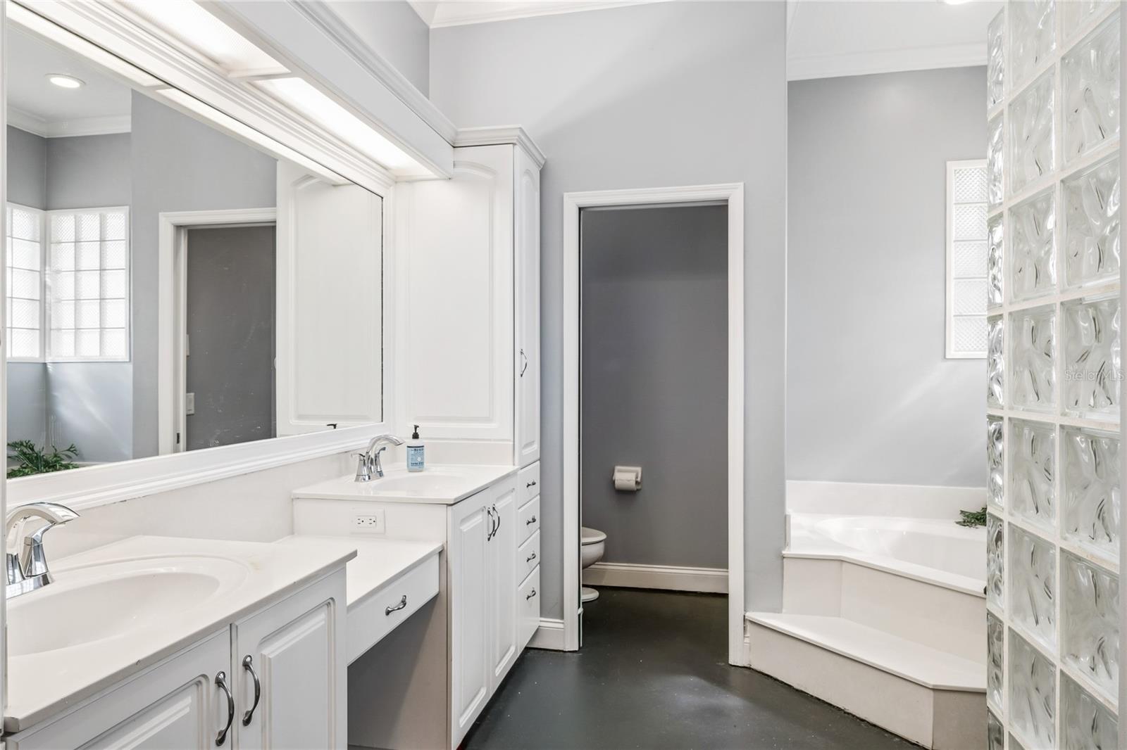 GLEN EAGLE UNIT 3 - Residential