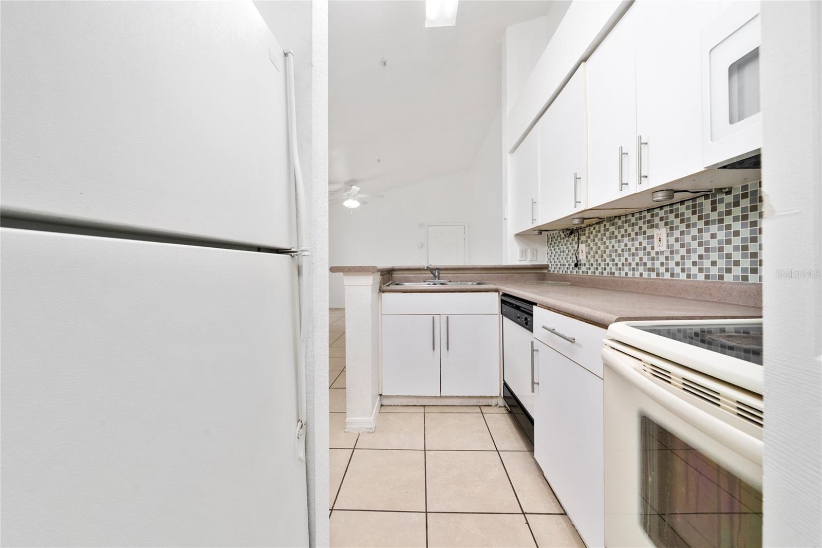 CHARLES TOWNE/PK CENTRAL CONDO - Residential