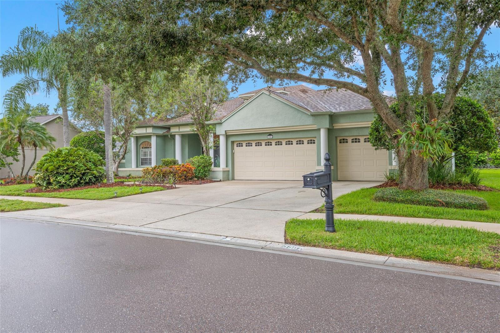 5501 STAG THICKET LANE