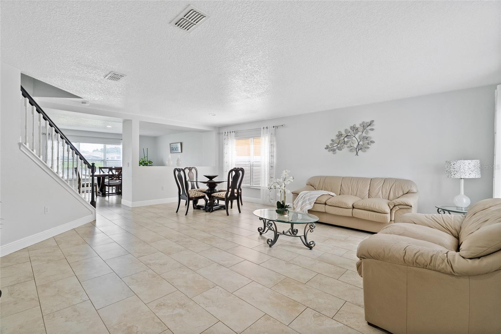 2730 AMANDA KAY WAY