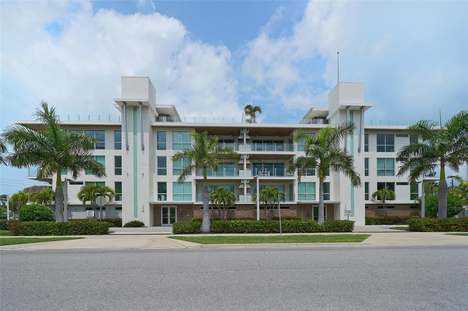 PARK RESIDENCES/LIDO KEY - Residential