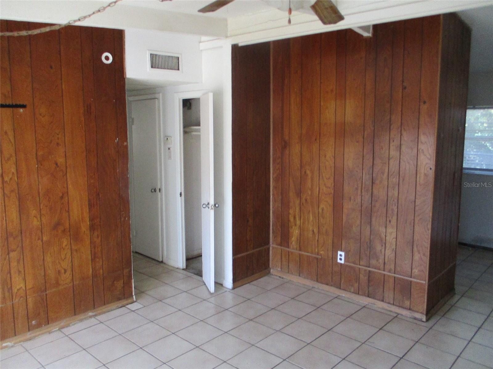 GANDY MANOR ESTATES - Residential