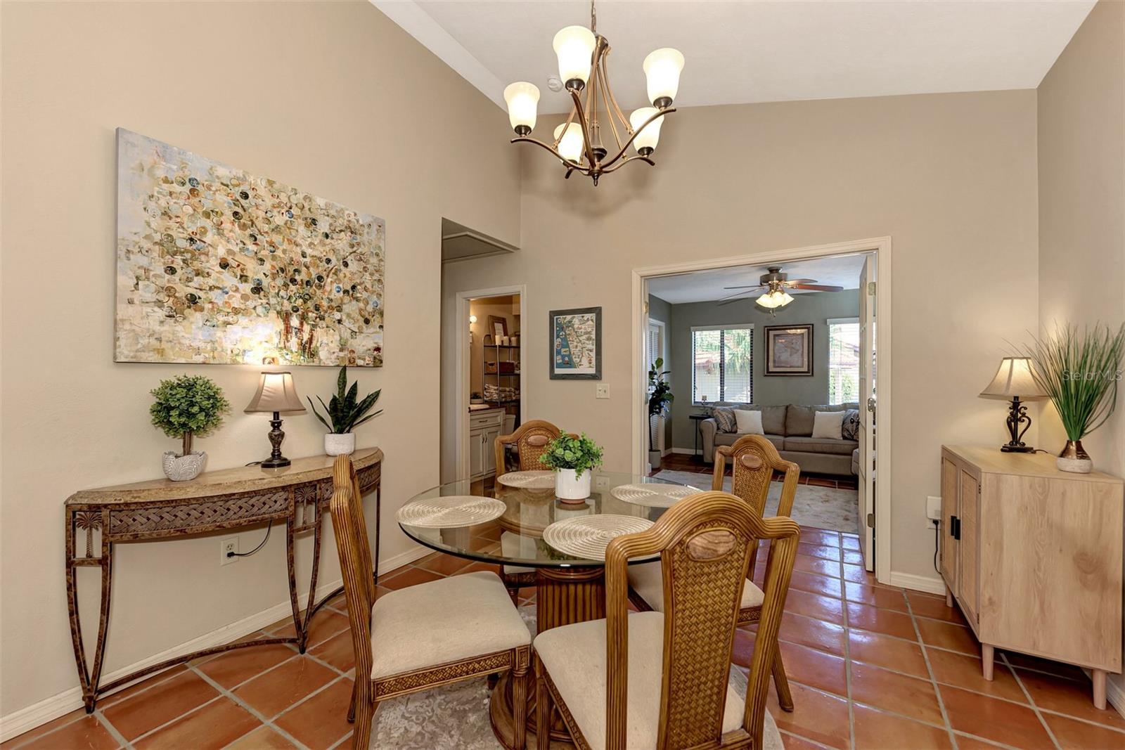 SORRENTO PLACE - Residential