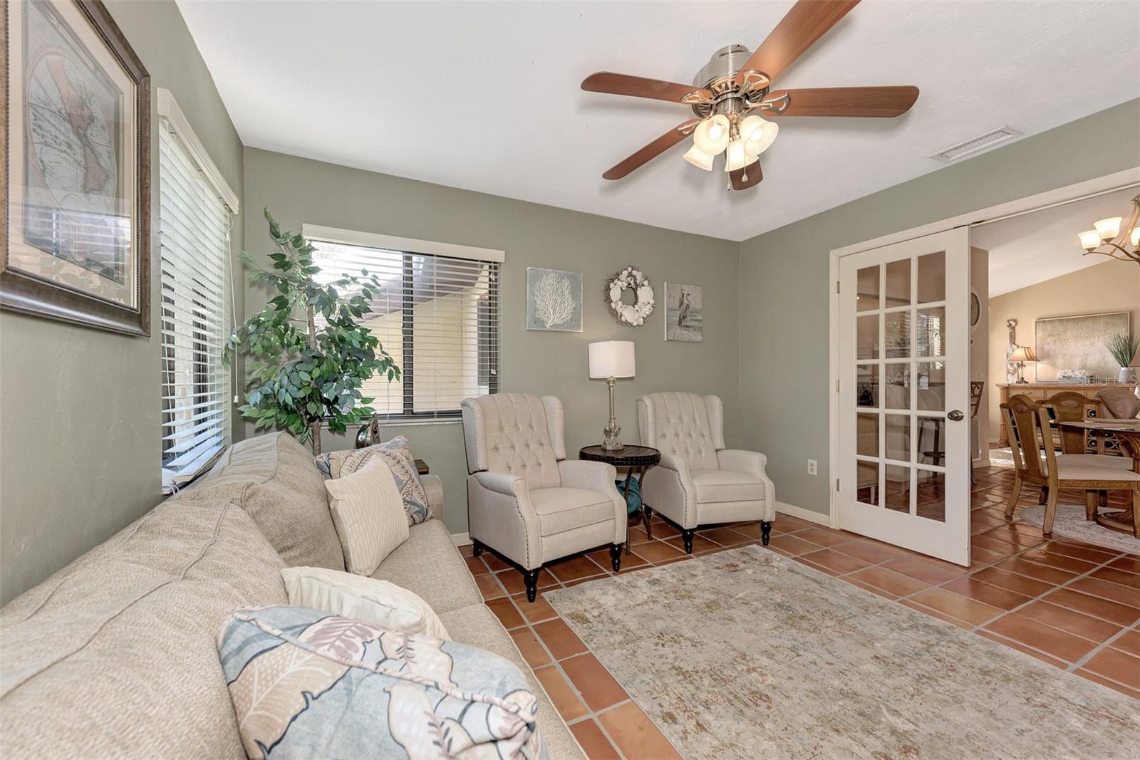 SORRENTO PLACE - Residential