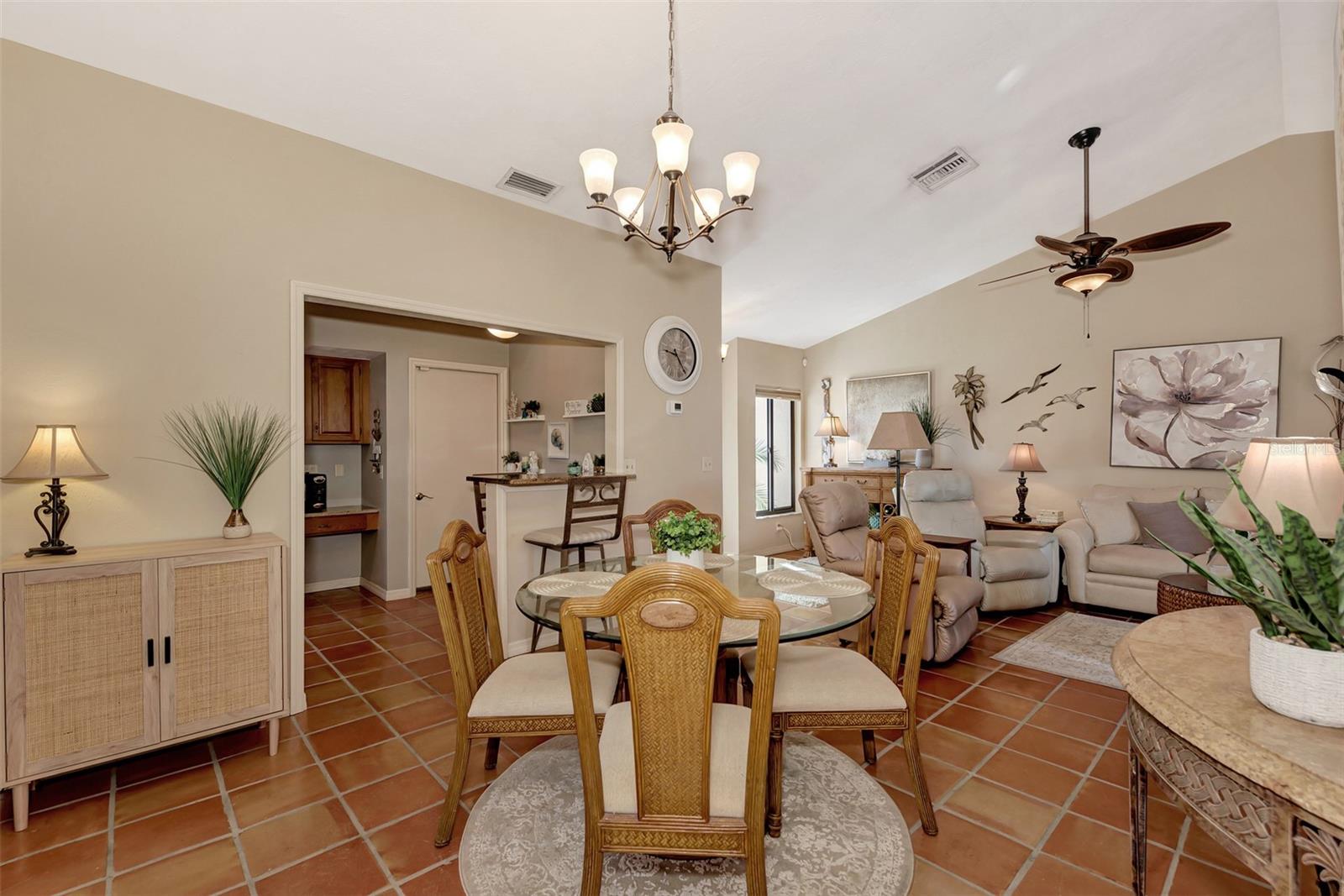 SORRENTO PLACE - Residential