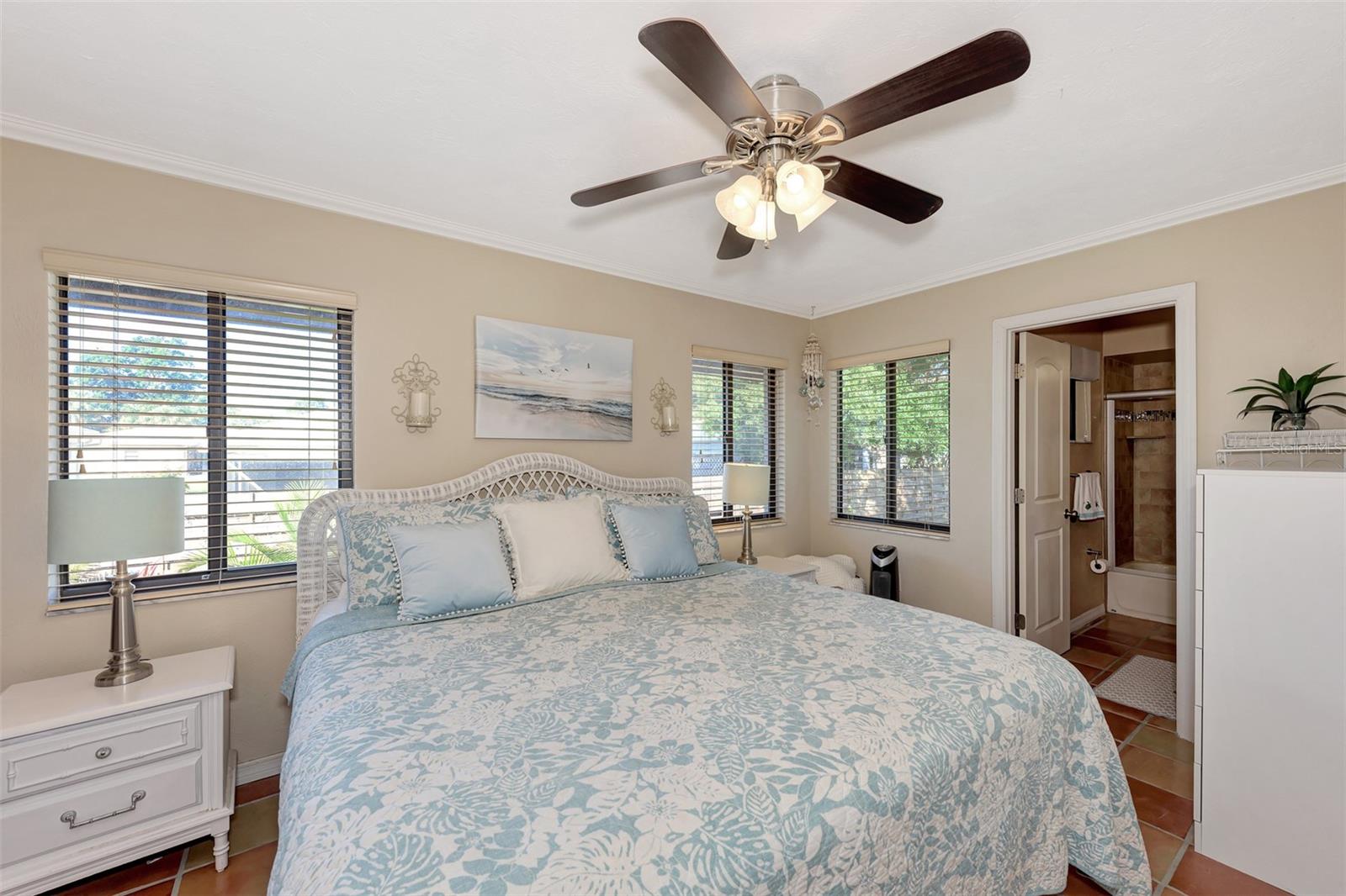 SORRENTO PLACE - Residential