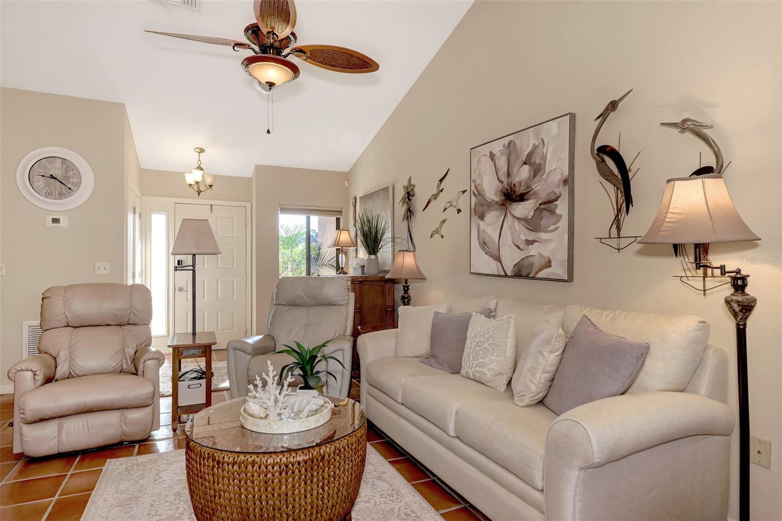 SORRENTO PLACE - Residential