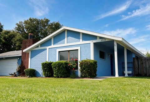 Photo of 2846 Lancaster Road, Melbourne, FL 32935 (MLS # TB8531304)