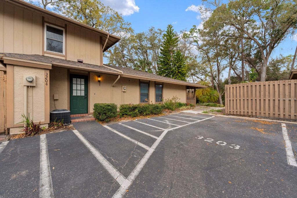 Photo of 3204 Elk Court, Brandon, FL 33511 (MLS # TB8483950)