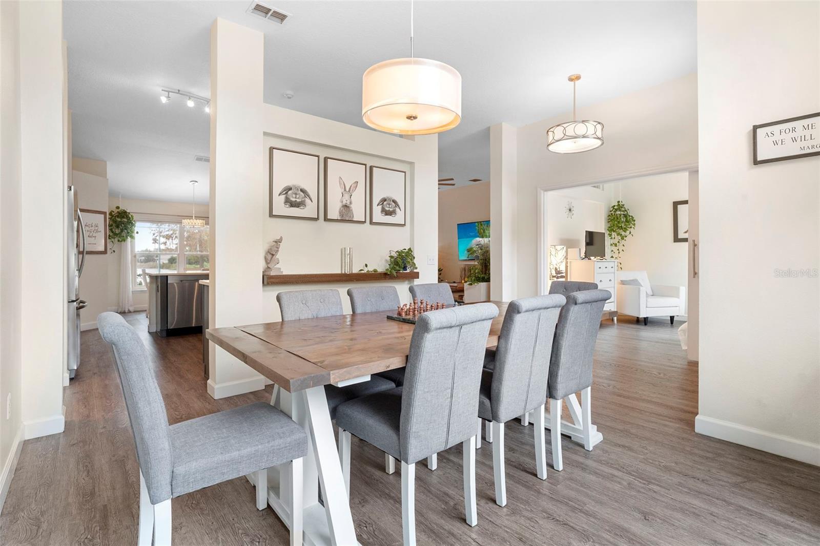 WATERFORD LAKES UNIT ONE - Residential