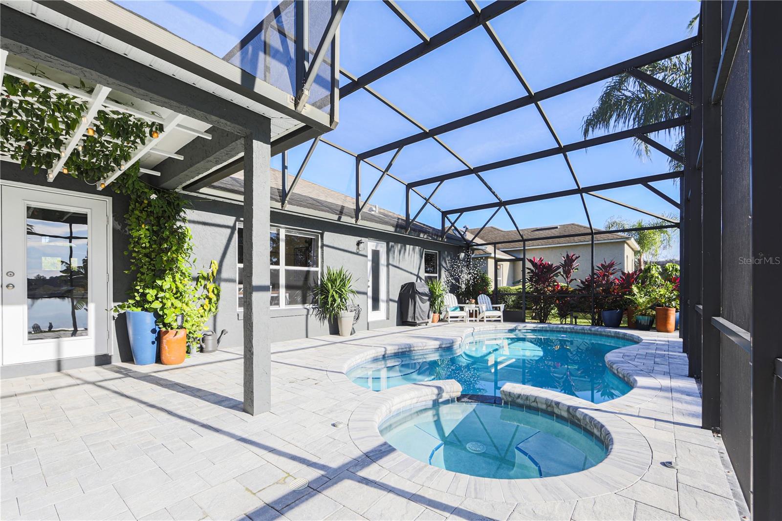 WATERFORD LAKES UNIT ONE - Residential