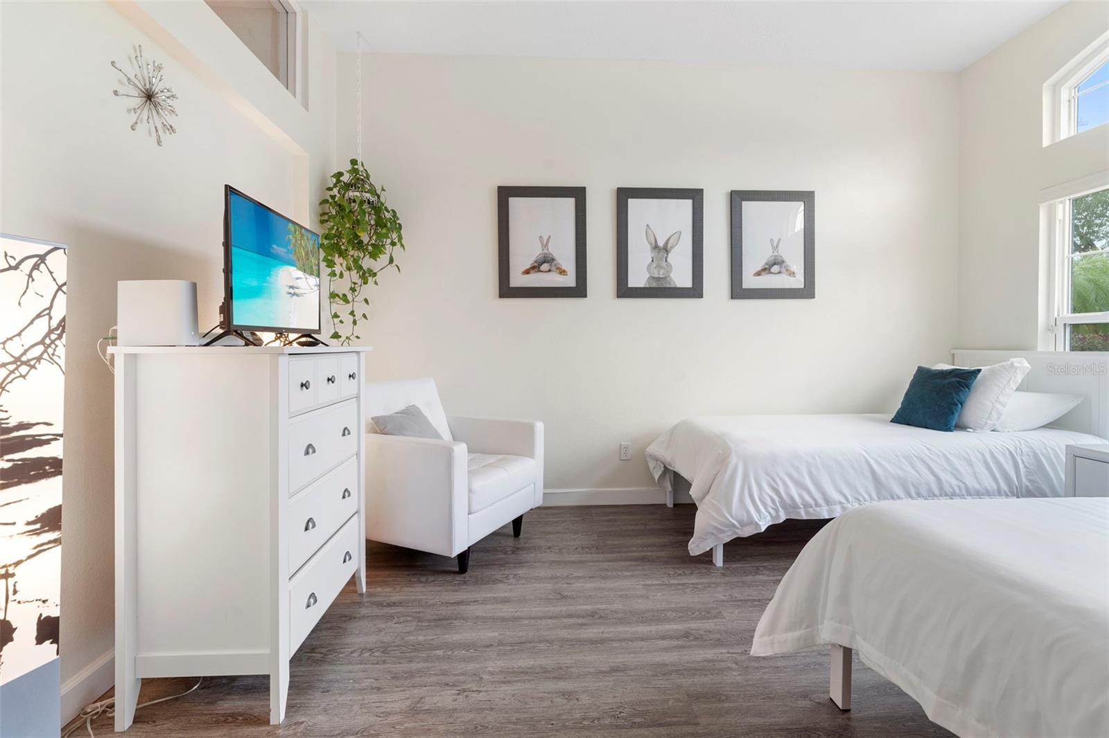 WATERFORD LAKES UNIT ONE - Residential