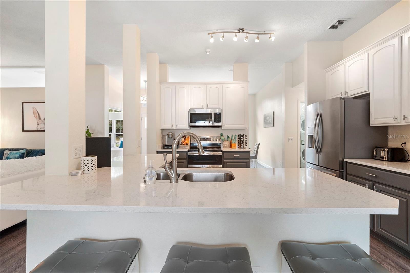 WATERFORD LAKES UNIT ONE - Residential