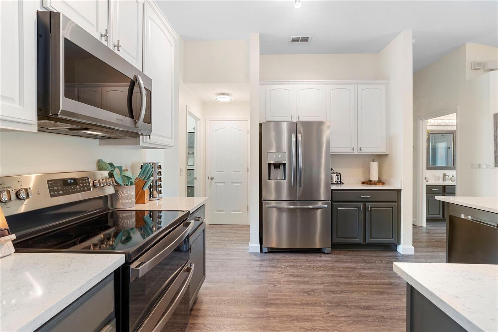 WATERFORD LAKES UNIT ONE - Residential