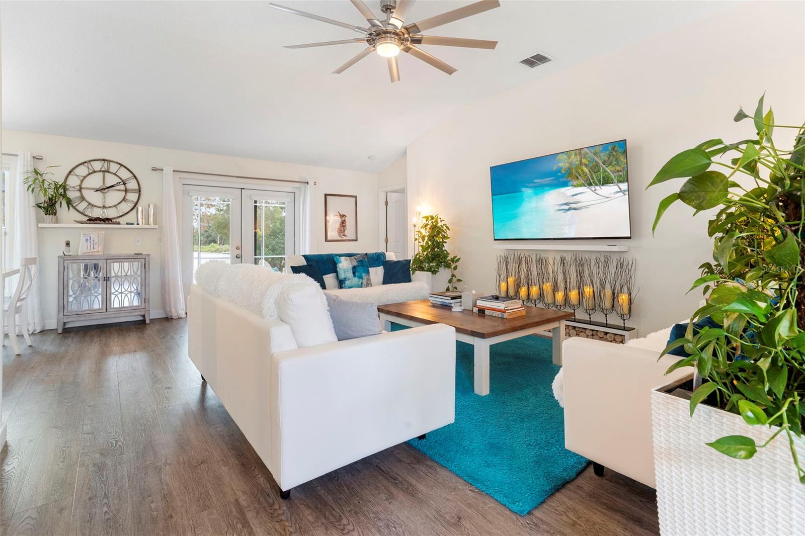 WATERFORD LAKES UNIT ONE - Residential