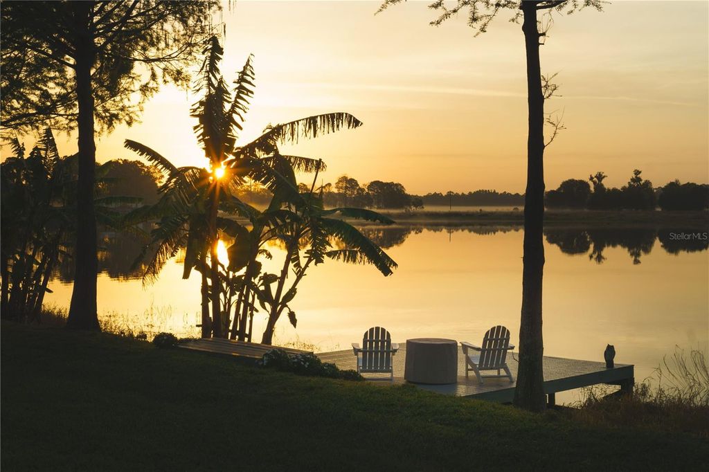 Photo of 906 S Lake Lindley Drive, Deland, FL 32724 (MLS # V4946094)