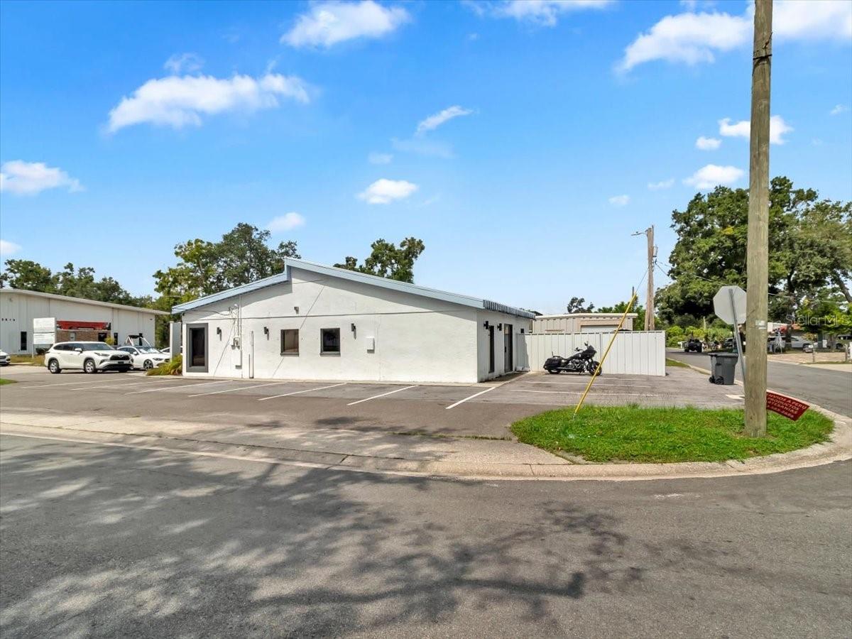 HIBISCUS GARDENS - Commercial Sale