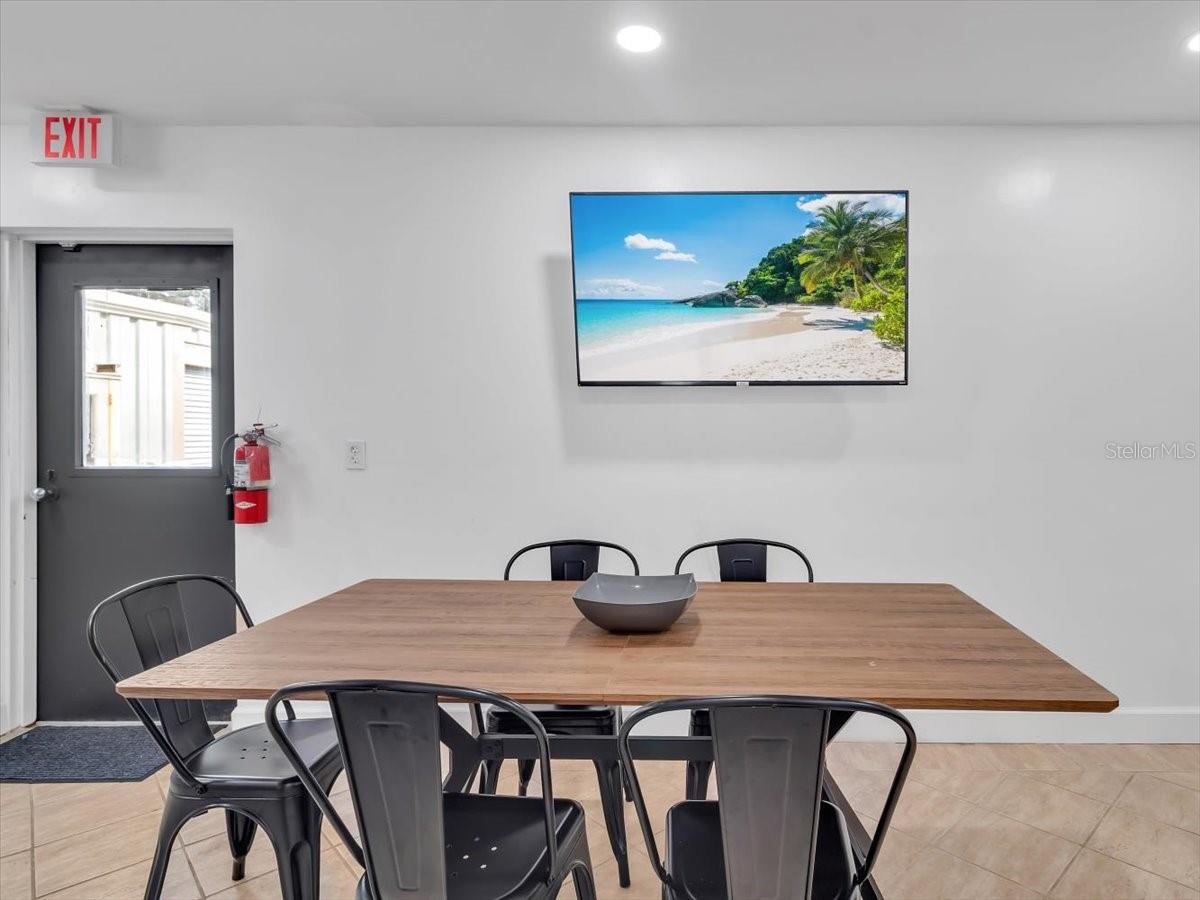 HIBISCUS GARDENS - Commercial Sale