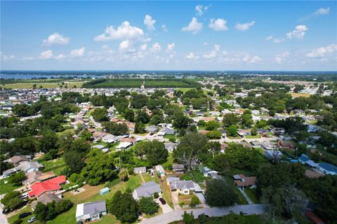 A home in WINTER HAVEN