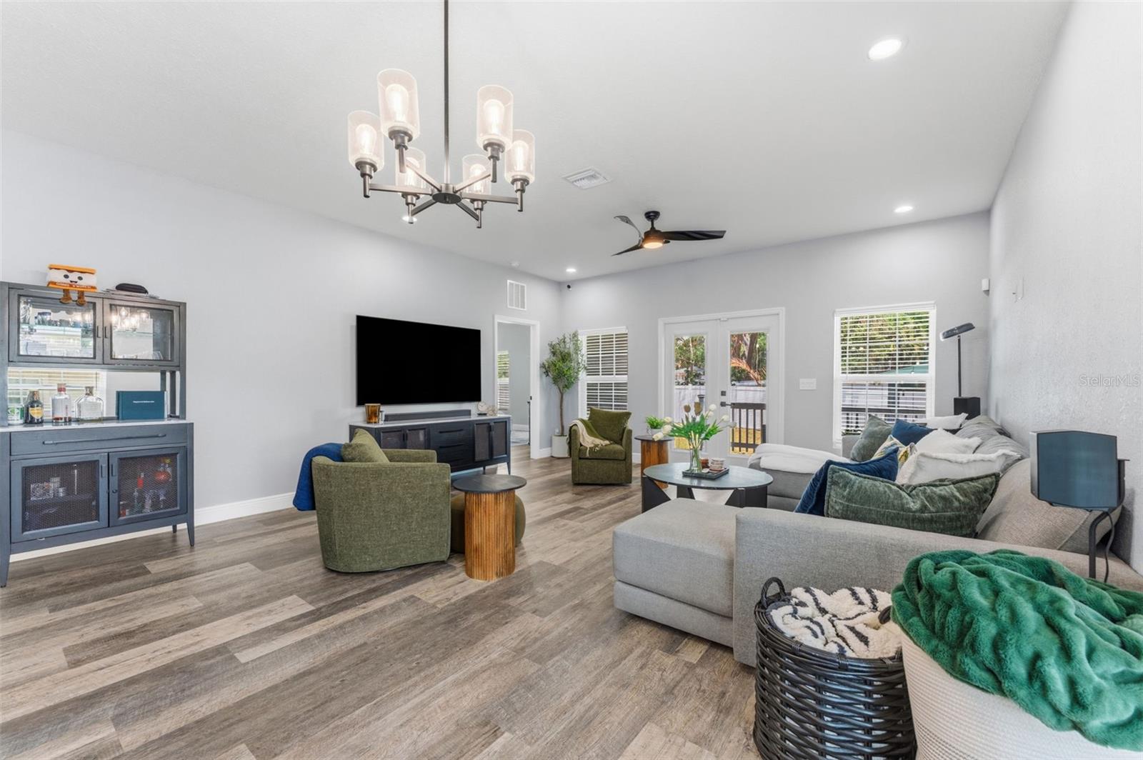 TAMPA OVERLOOK - Residential