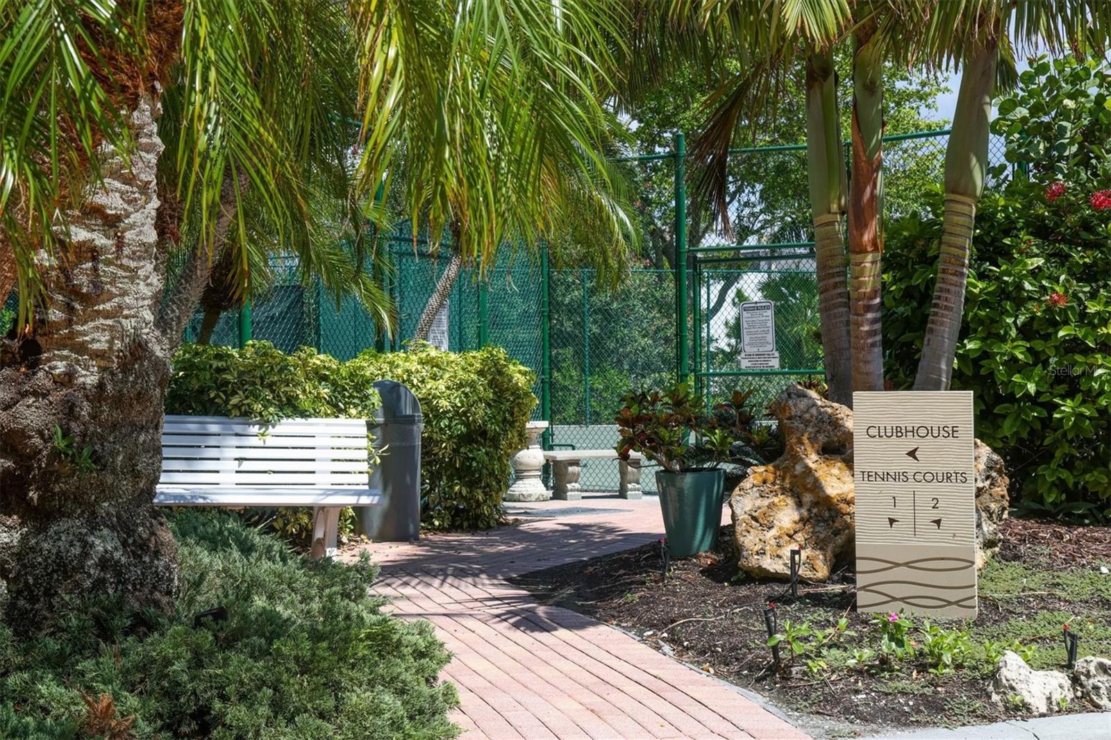 VILLA DI LANCIA PH 1 - Residential