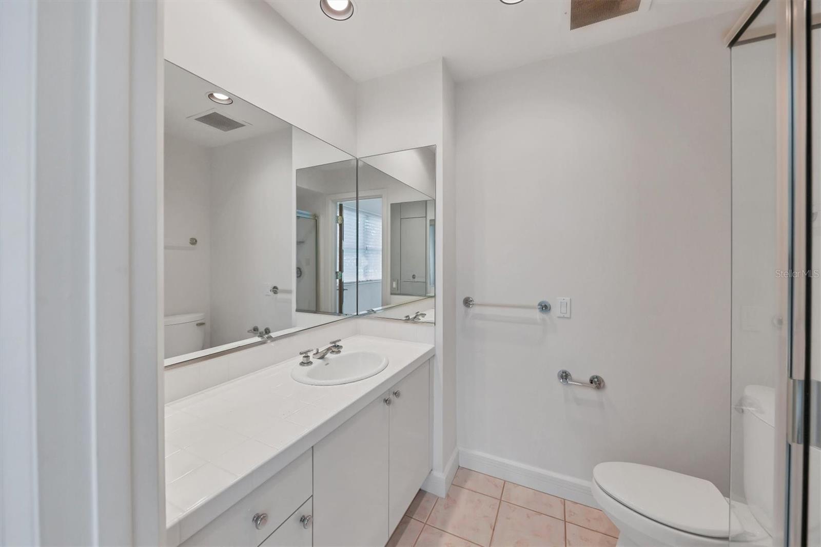 VILLA DI LANCIA PH 1 - Residential