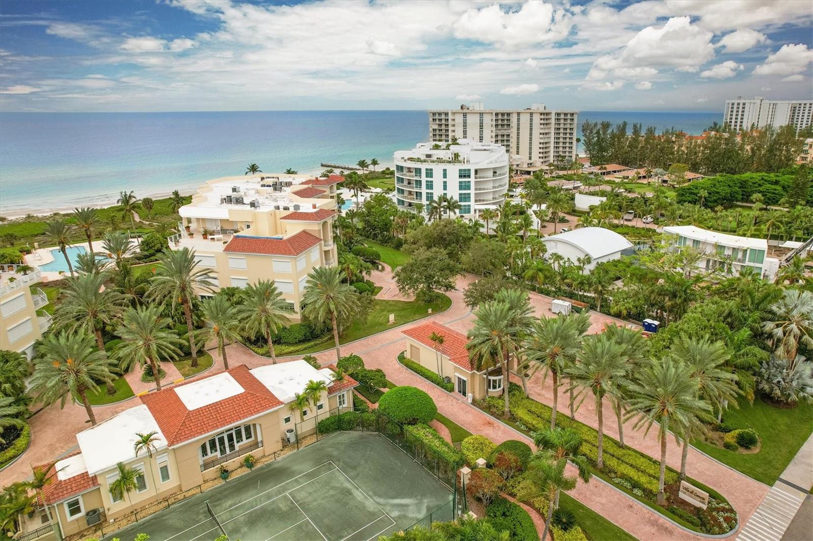 VILLA DI LANCIA PH 1 - Residential