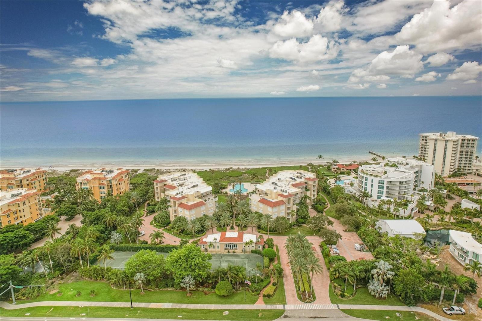 VILLA DI LANCIA PH 1 - Residential