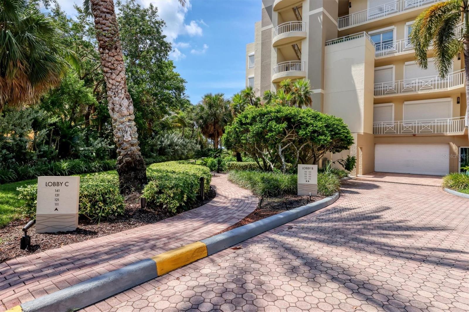 VILLA DI LANCIA PH 1 - Residential