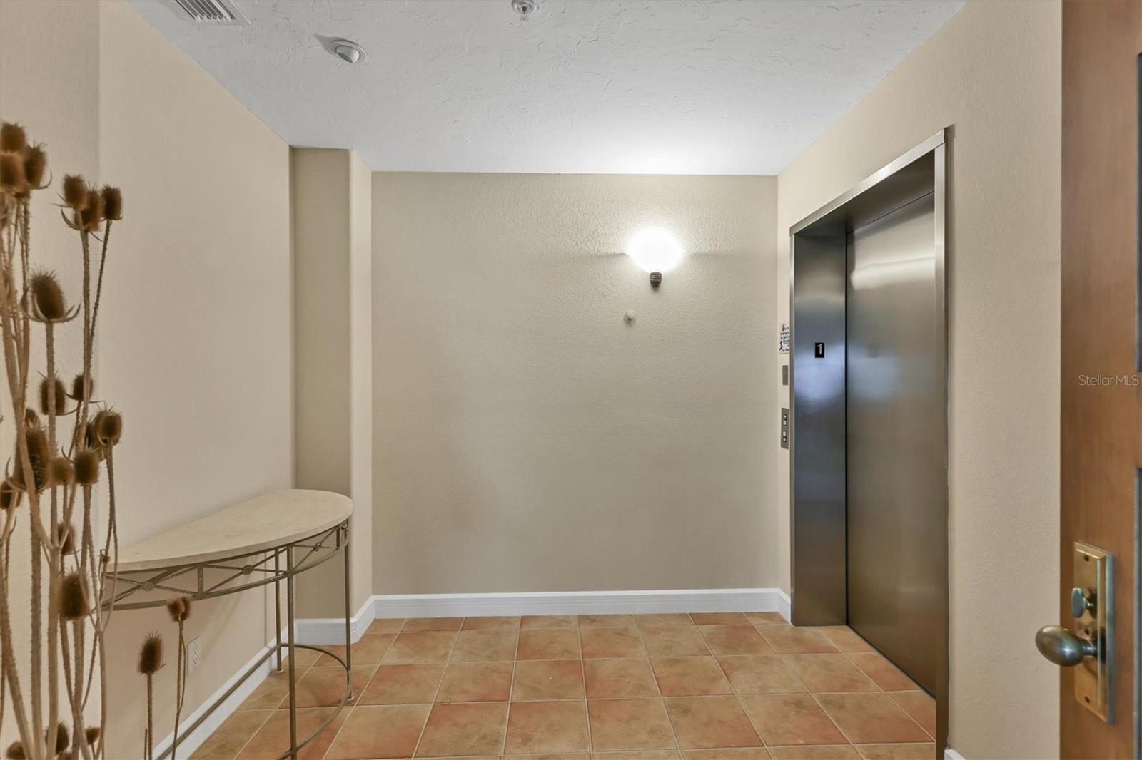 VILLA DI LANCIA PH 1 - Residential