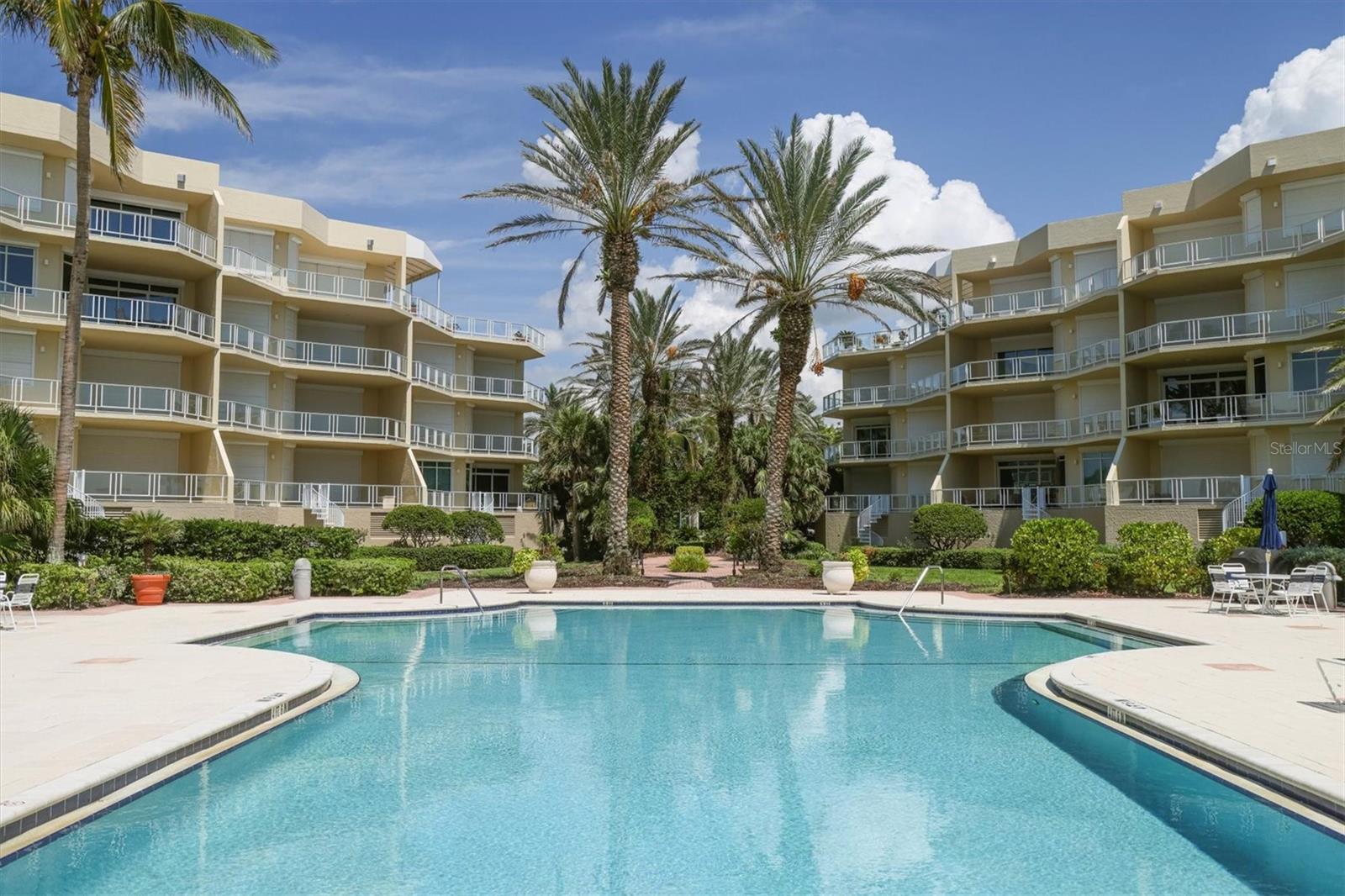 VILLA DI LANCIA PH 1 - Residential