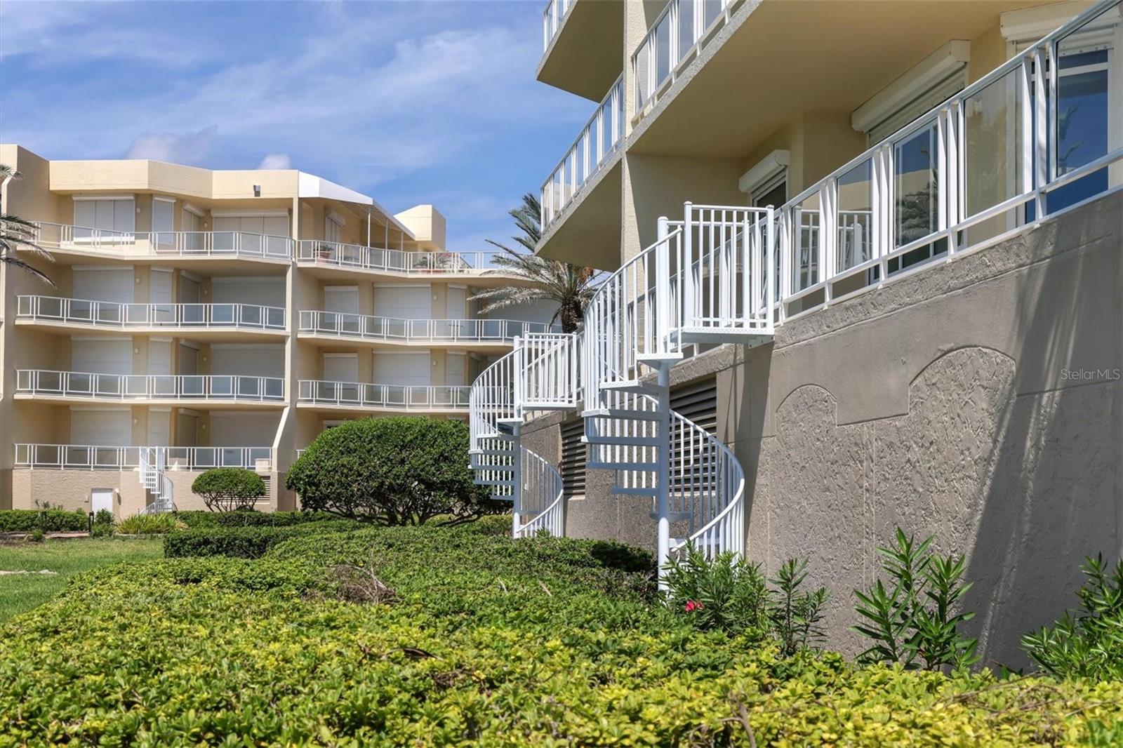 VILLA DI LANCIA PH 1 - Residential