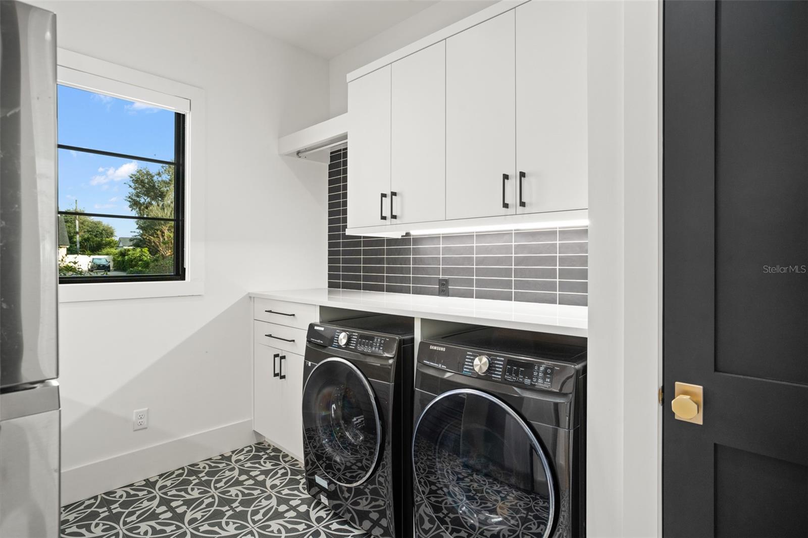 WINFLOR COURT PT REP - Residential