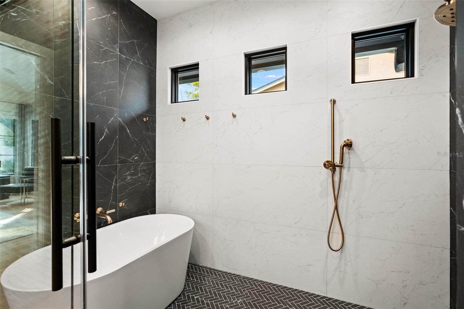 WINFLOR COURT PT REP - Residential