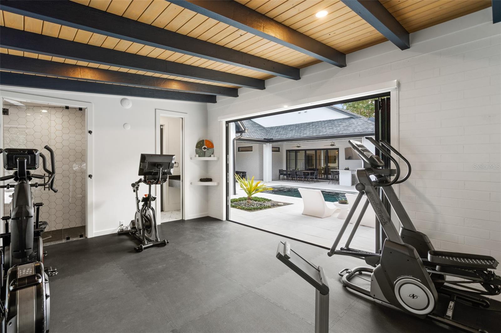 WINFLOR COURT PT REP - Residential