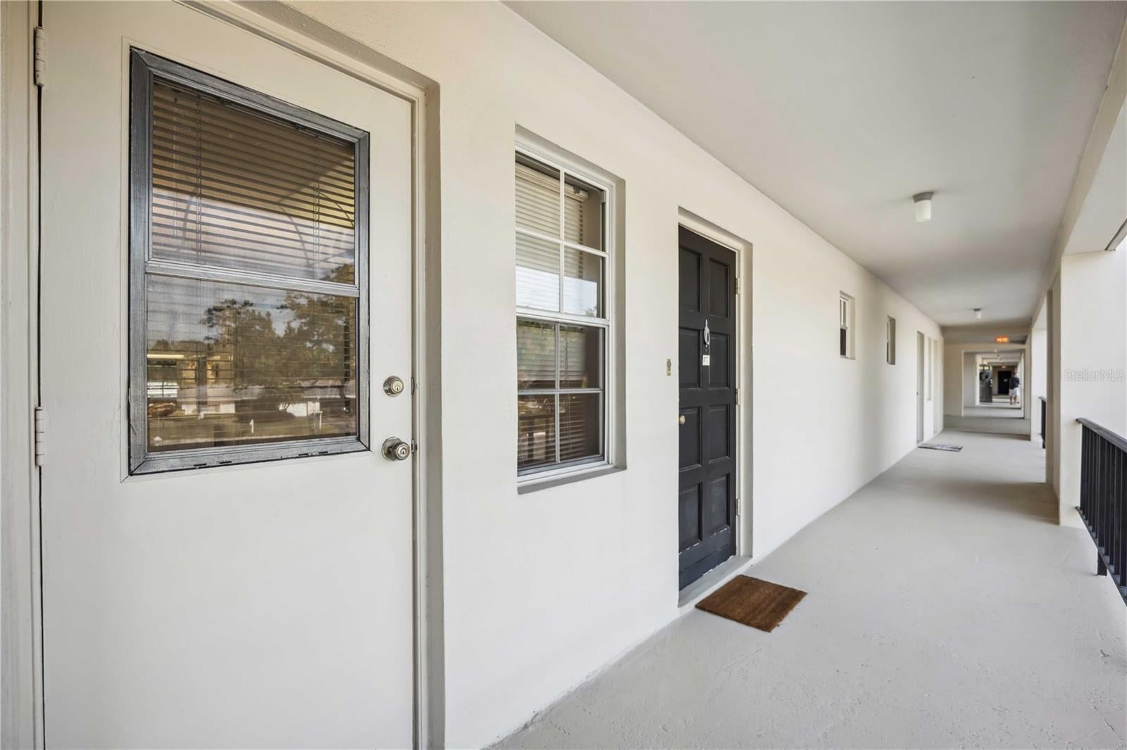 7461 W COUNTRY CLUB DRIVE N 207, SARASOTA, FL, 34243 2 7461 W COUNTRY CLUB DRIVE N 207
