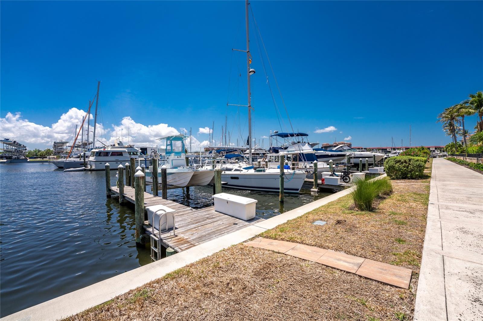 SUNSET KEY LAND CONDO - Residential
