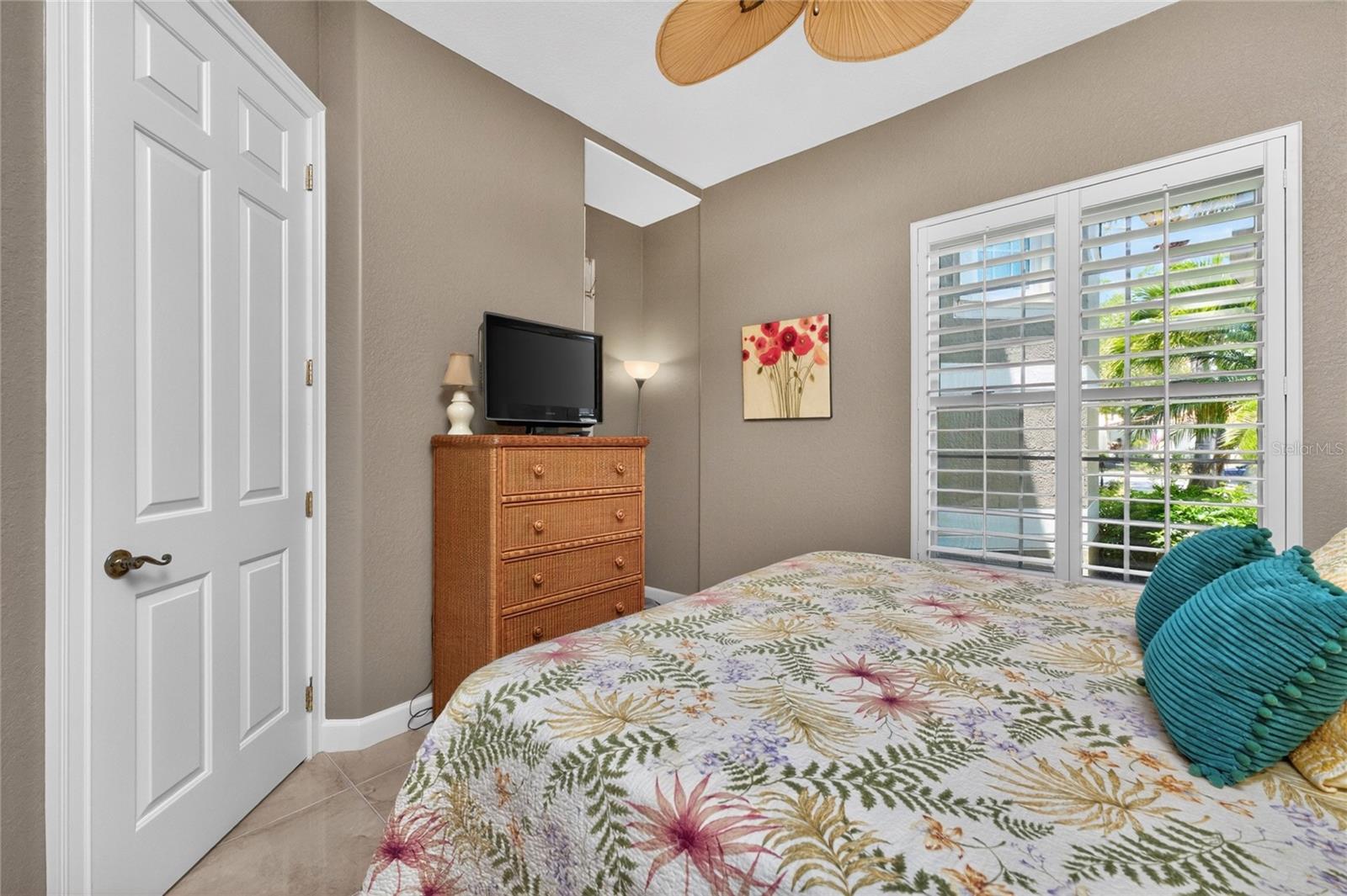 SUNSET KEY LAND CONDO - Residential