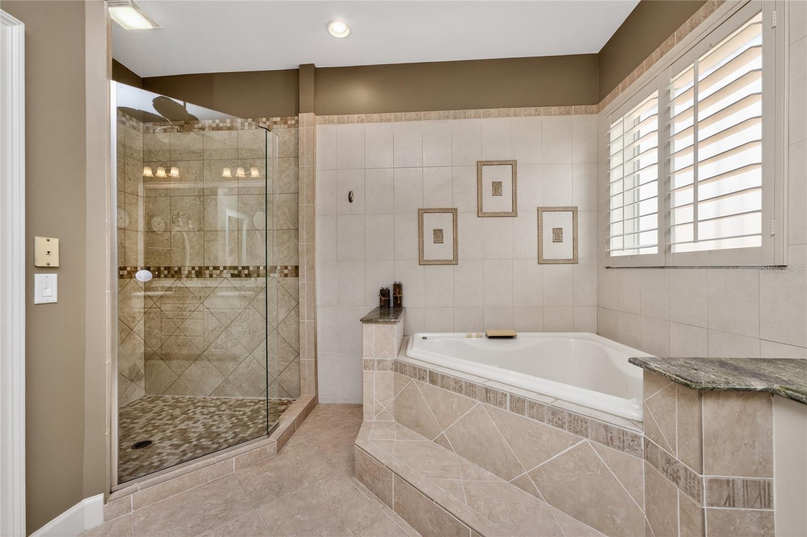 SUNSET KEY LAND CONDO - Residential