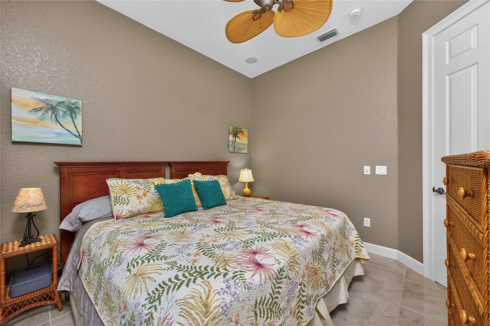 SUNSET KEY LAND CONDO - Residential