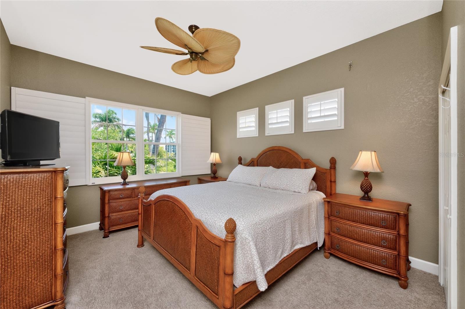 SUNSET KEY LAND CONDO - Residential