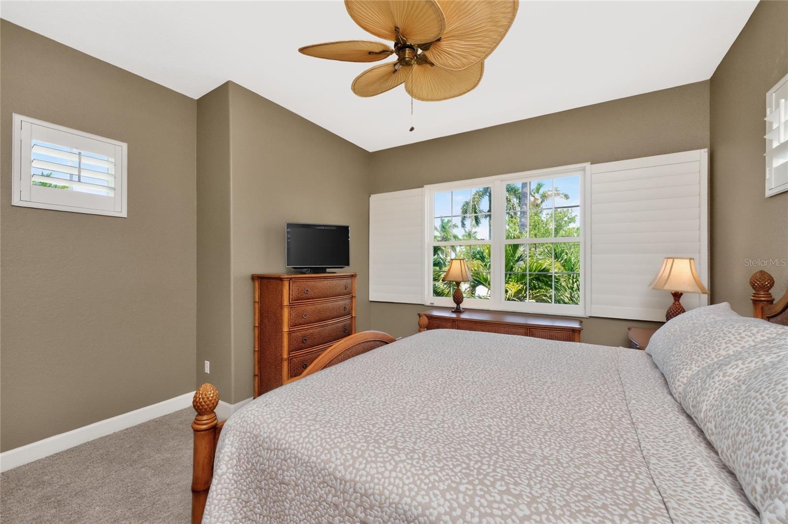 SUNSET KEY LAND CONDO - Residential
